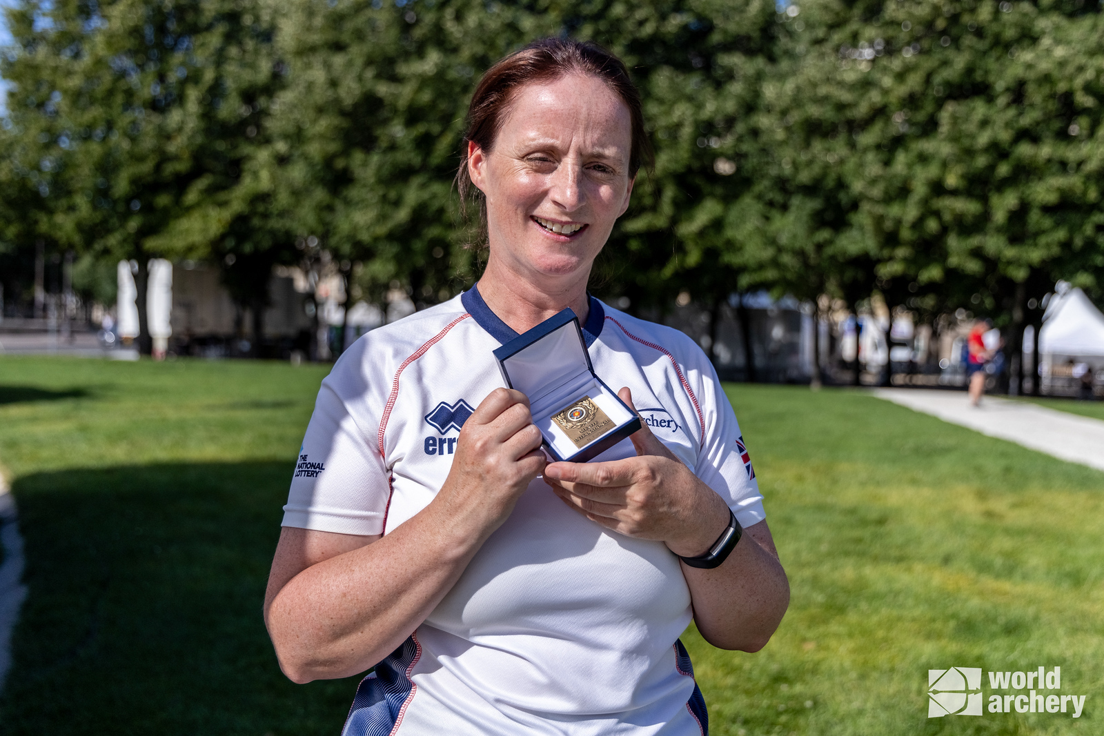 Naomi Folkard with her bronze plaquette